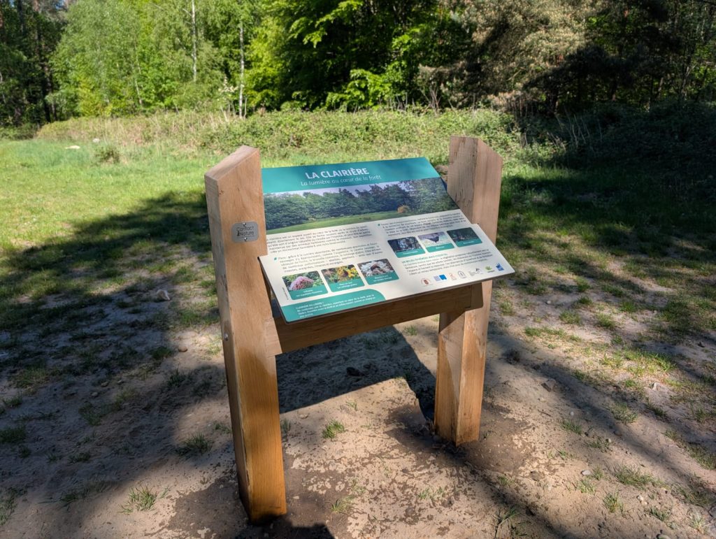 https://www.contactnature.be/project/pupitres-didactiques-2/